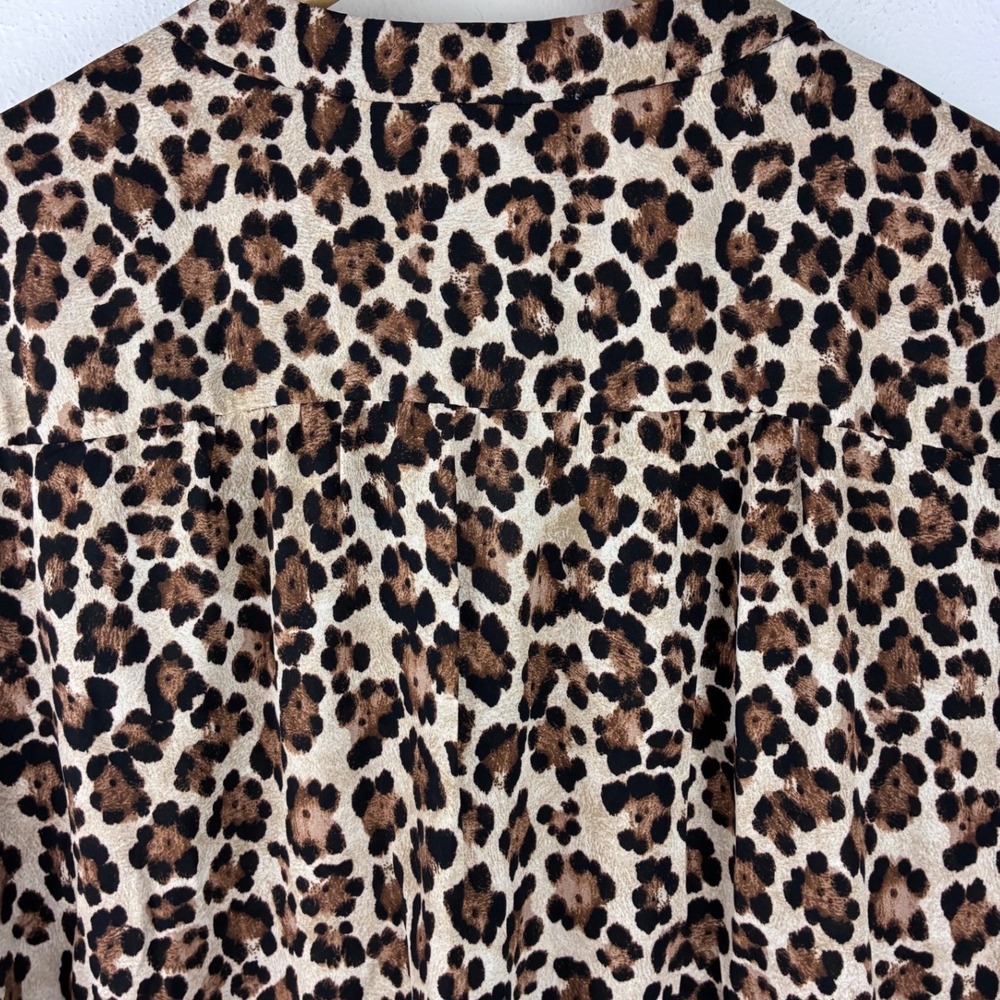 NWT CeCe Leopard Print Blouse XL High Low Hem V-Neck Semi Sheer 3/4 Sleeve - Picture 6 of 11
